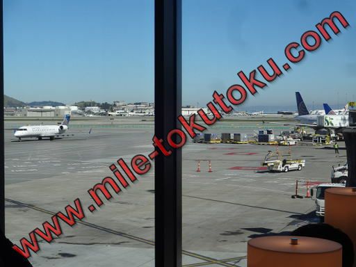 サンフランシスコ空港 第3 ユナイテッド航空ラウンジ 外に見える飛行機