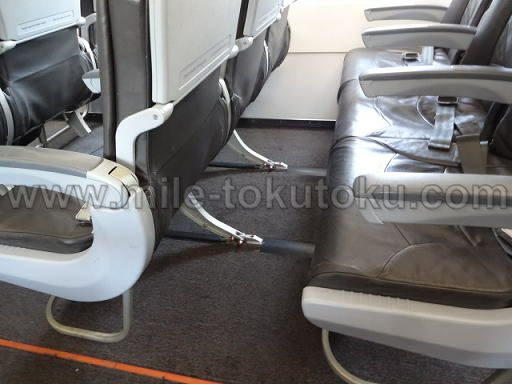 バンコクエアウェイズ エコノミークラス 足元