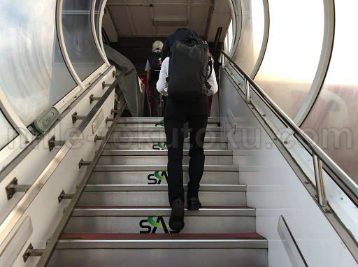 FDA/フジドリームエアラインズ 小牧は階段で搭乗