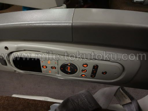 ガルーダインドネシア航空 エコノミークラス リモコン