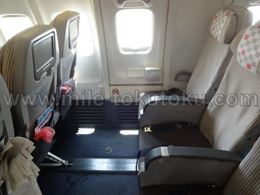 JAL国際線 B737 エコノミークラス 非常口列のシート