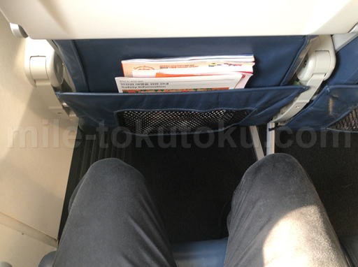 チェジュ航空 エコノミークラス 足元の狭さ