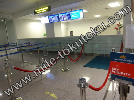 ハノイ空港 乗り継ぎ カウンター
