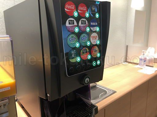 青森空港 エアポートラウンジ ソフトドリンクバー