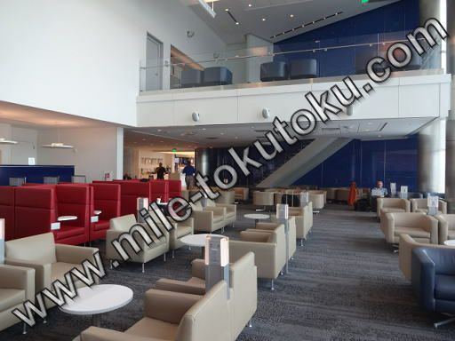 アトランタ空港 デルタ航空ラウンジ 雰囲気