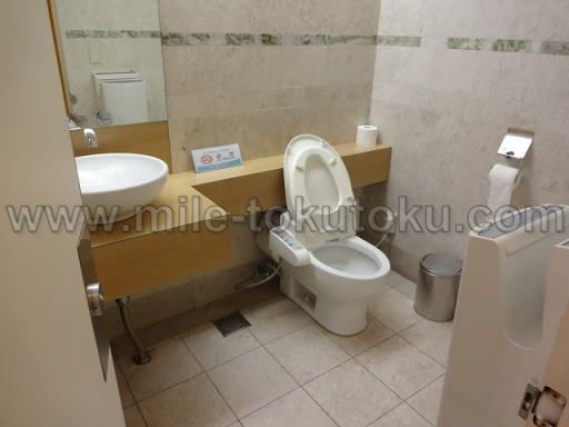 釜山空港 大韓航空ラウンジ トイレ