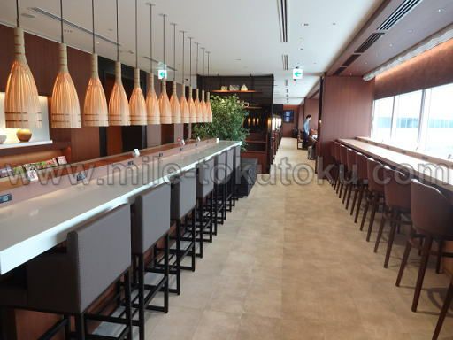 福岡空港 JALサクララウンジ 全体