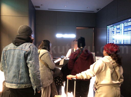 羽田 第3 プライオリティパス専用ラウンジ 受付