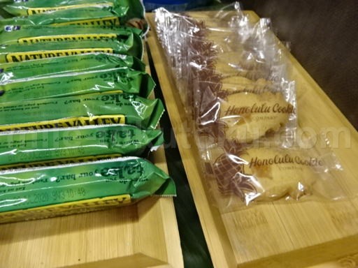 ホノルル空港 ハワイアン航空ラウンジ ホノルルクッキー