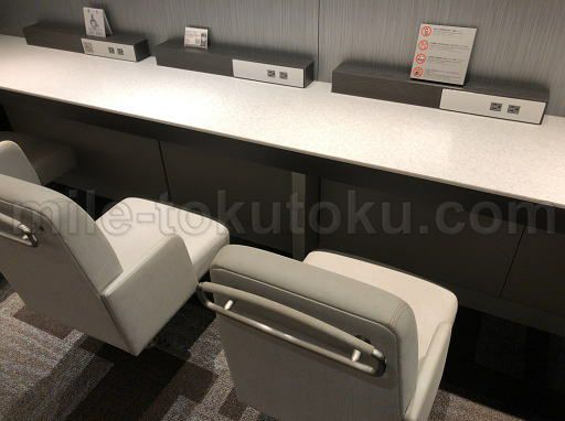 鹿児島空港 ANAラウンジ ビジネスカウンター席