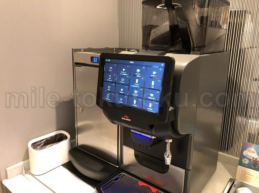 鹿児島空港 ANAラウンジ コーヒーマシン