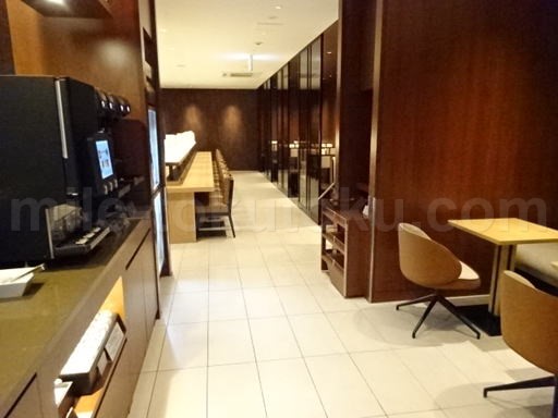 鹿児島空港 JALサクララウンジ 雰囲気