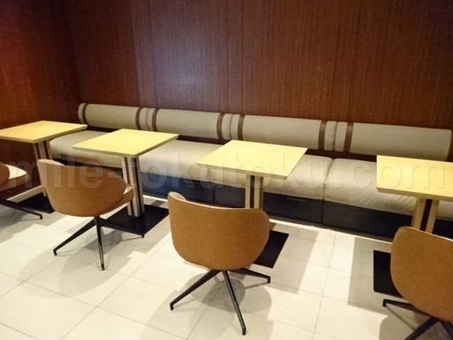 鹿児島空港 JALサクララウンジ ダイニングエリア