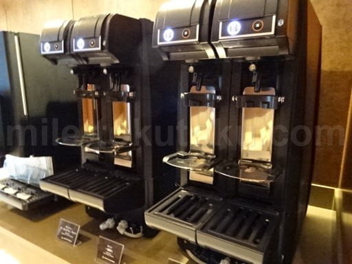 鹿児島空港 JALサクララウンジ ビールサーバー