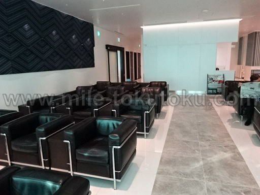 北九州空港 ラウンジひまわり ソファー席