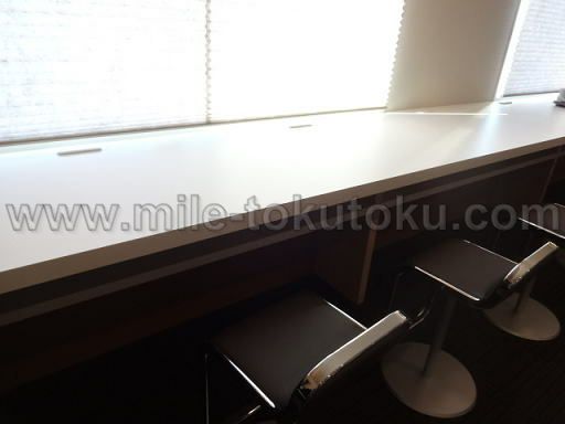 小松空港 スカイラウンジ白山 カウンター席