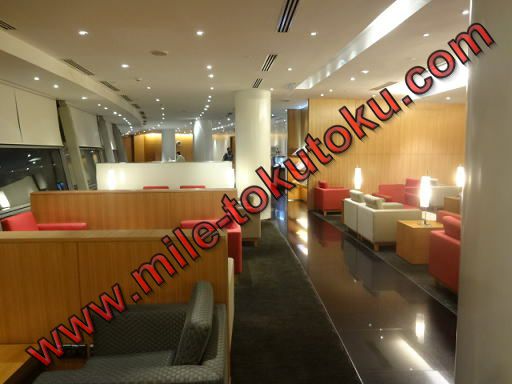 クアラルンプール空港 キャセイ航空ラウンジ 左端