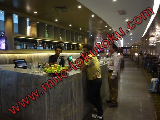 クアラルンプール空港 プラザプレミアムラウンジ バー