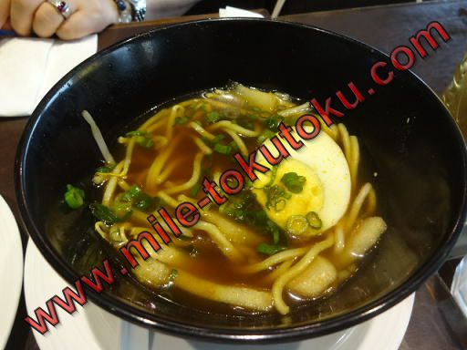 クアラルンプール空港 プラザプレミアムラウンジ ラーメン風ヌードル
