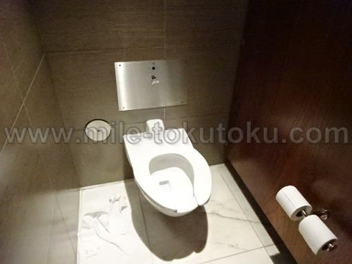 ロサンゼルス空港 大韓航空ラウンジ トイレ