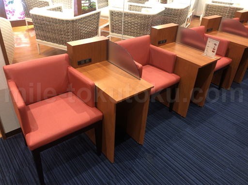 宮崎空港 カードラウンジひなた ソファー席