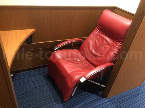 宮崎空港 カードラウンジひなた リクライニングシート