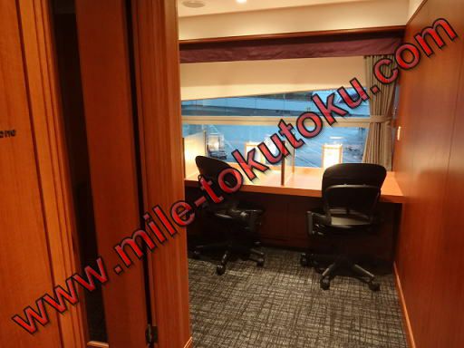 中部国際空港 JALサクララウンジ ビジネスルーム