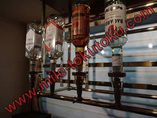 中部国際空港 JALサクララウンジ ウォッカなど