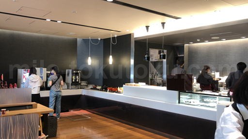 成田 第1 プライオリティパスラウンジNOA 食事コーナー