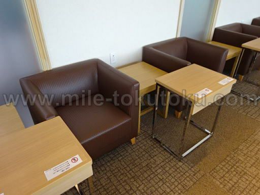 新潟空港 エアリウムラウンジ ソファー席