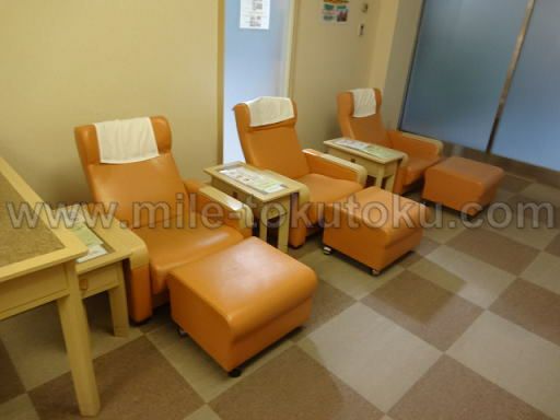 新潟空港 エアリウムラウンジ 昔あったオットマン付きソファー