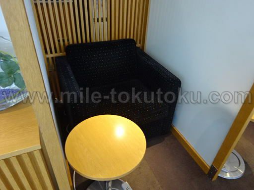 岡山空港 カードラウンジ「マスカット」 ソファー席