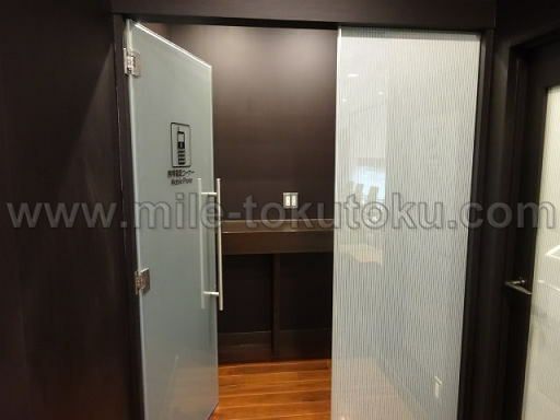 岡山空港 カードラウンジ「マスカット」 通話ブース