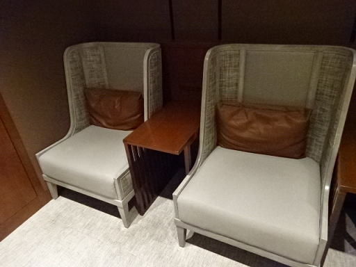 沖縄/那覇空港 JALサクララウンジ ソファー席