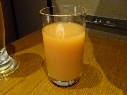 沖縄/那覇空港 JALサクララウンジ グアバジュース