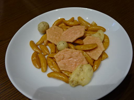 沖縄/那覇空港 JALサクララウンジ 無料おつまみ