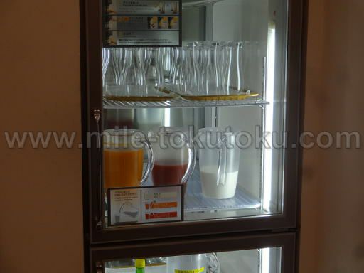 関西国際空港 国内線ANAラウンジ 冷蔵庫