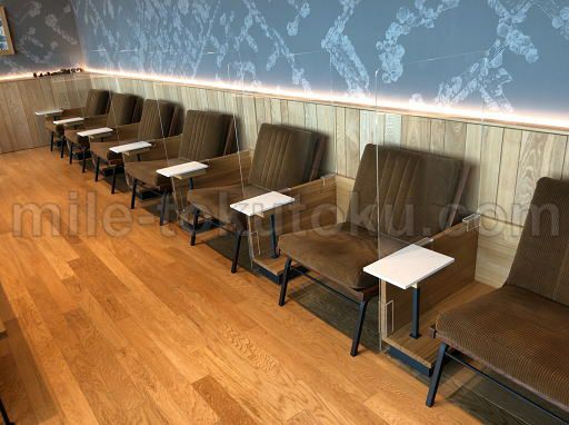 佐賀空港 ラウンジ ソファー席