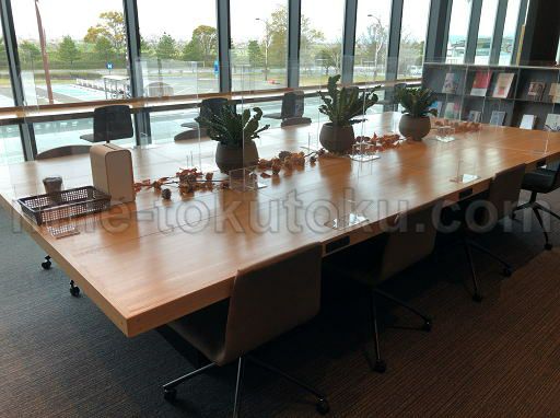 佐賀空港 ラウンジ テーブル席