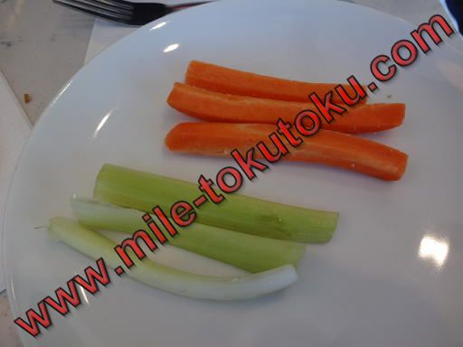 サンフランシスコ空港 第3 ユナイテッド航空ラウンジ 人参とセロリ