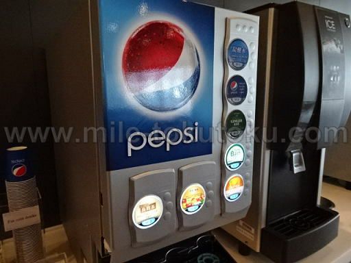 静岡空港 カードラウンジ ソフトドリンクバー