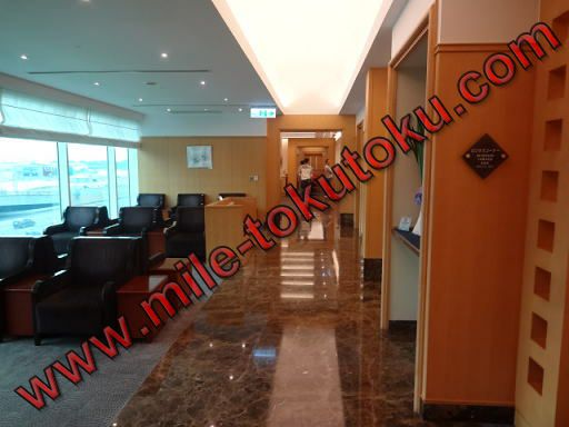 台北/桃園空港 JALラウンジ 中心部の様子