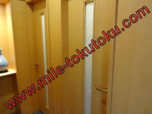 台北/桃園空港 JALラウンジ 電話ボックスは2室