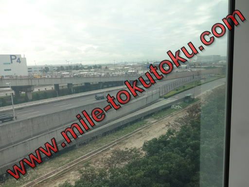 台北/桃園空港 JALラウンジ 外の景色