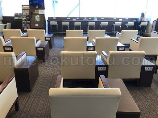 高松空港 ラウンジ讃岐 ソファー席は全て前向き