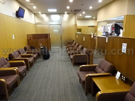 富山空港 カードラウンジ 広くはない