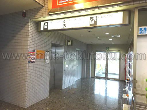 宇部空港 ラウンジ エレベーターで3階へ