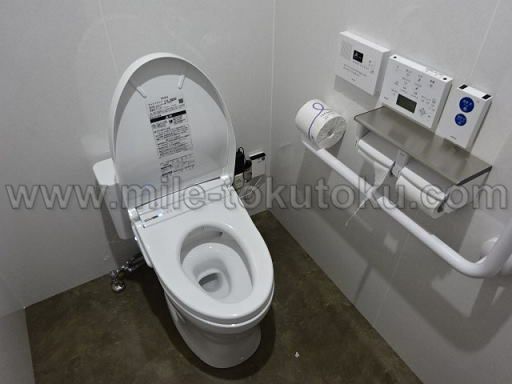 宇部空港 ラウンジ トイレの個室