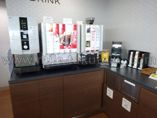 宇部空港 ラウンジ ドリンクコーナー