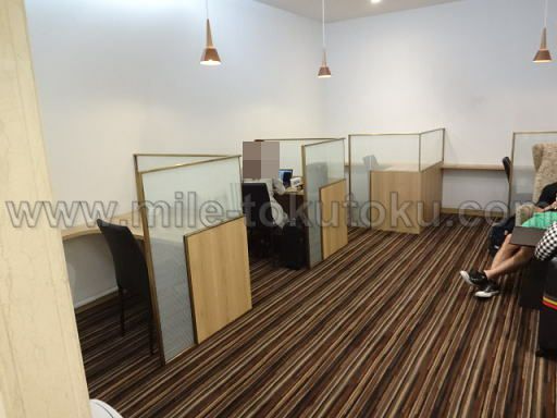 1年間無料で国内空港ラウンジに入れる裏技